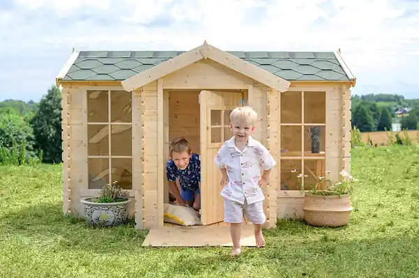 TIMBELA M520 Maison en bois pour enfants - 241x187xH151cm / 2.63 m2 Promotion Saisonnière