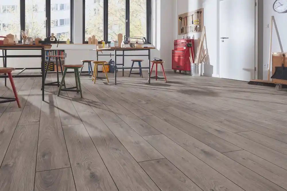 Nouvelle Collection Sol stratifié décor chêne foncé Atlas 12x188x1375mm AC5 KRONOTEX