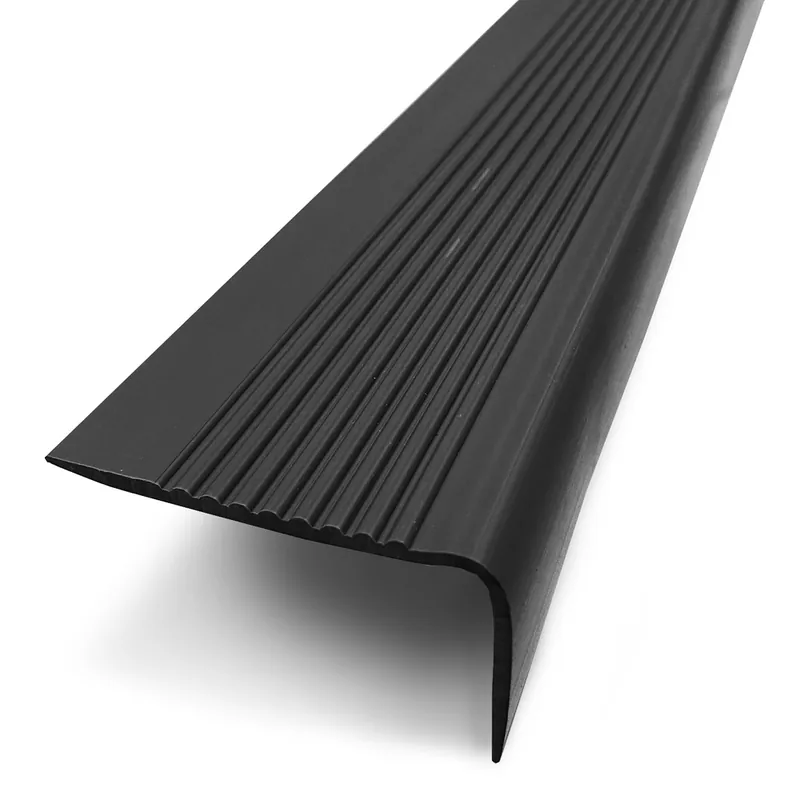 Nez de marche à coller PVC noir ép. 44 mm long. 170 cm GERFLOR Prix Promo