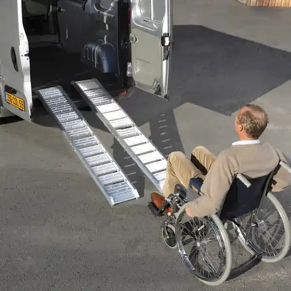 Offre Limitée Rampe en aluminium lisse par 2 MOTTEZ