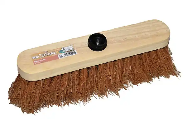 Prix Promo Balai coco - Monture bois FSC - 28 cm ROZENBAL
