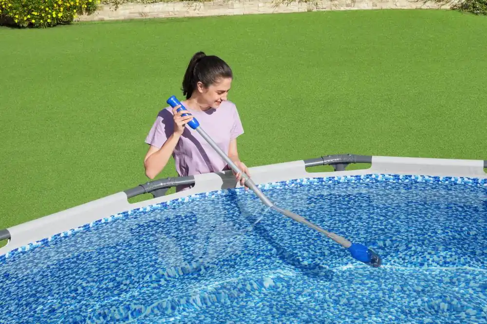 Balai aspirateur piscine à batterie sans fil AQUATECH SPA BESTWAY Seulement Aujourd'hui