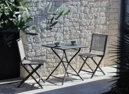 Nouvel Arrivage Table de jardin pliante GUERIDON aluminium graphite 70 x 70 cm, Livraison à domicile incluse - PROLOISIRS