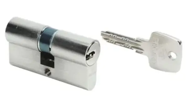 Soldes Cylindre double entrée SERIAL nickelé A2P* longueur 60=30+30mm série 8161 - BRICARD - 4315070